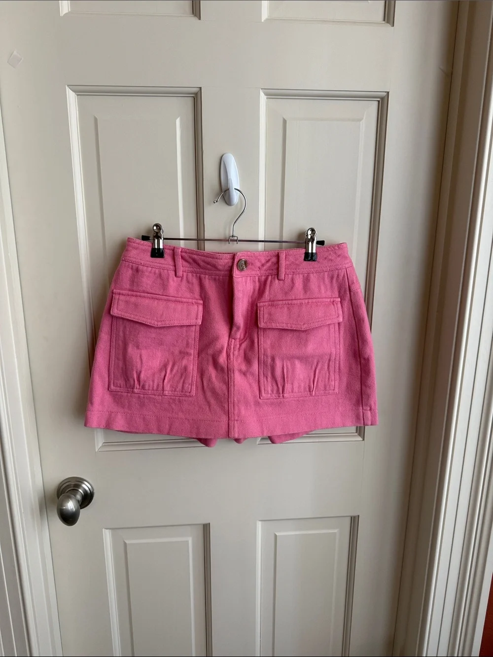 entro Pink Cargo Pocket Skort